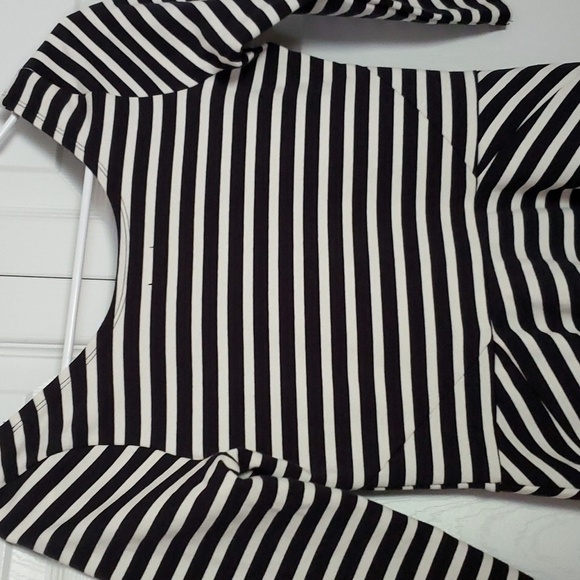 Hollister Black & White Striped Fit & Flare Boatneck 3/4 Sleeve Dress Size Small - Picture 6 of 9